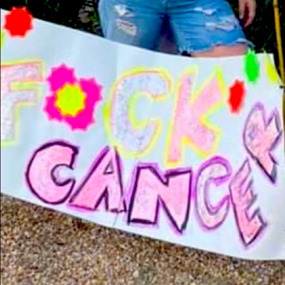 Meet your Posher, Melissa - Picture 1 of 6